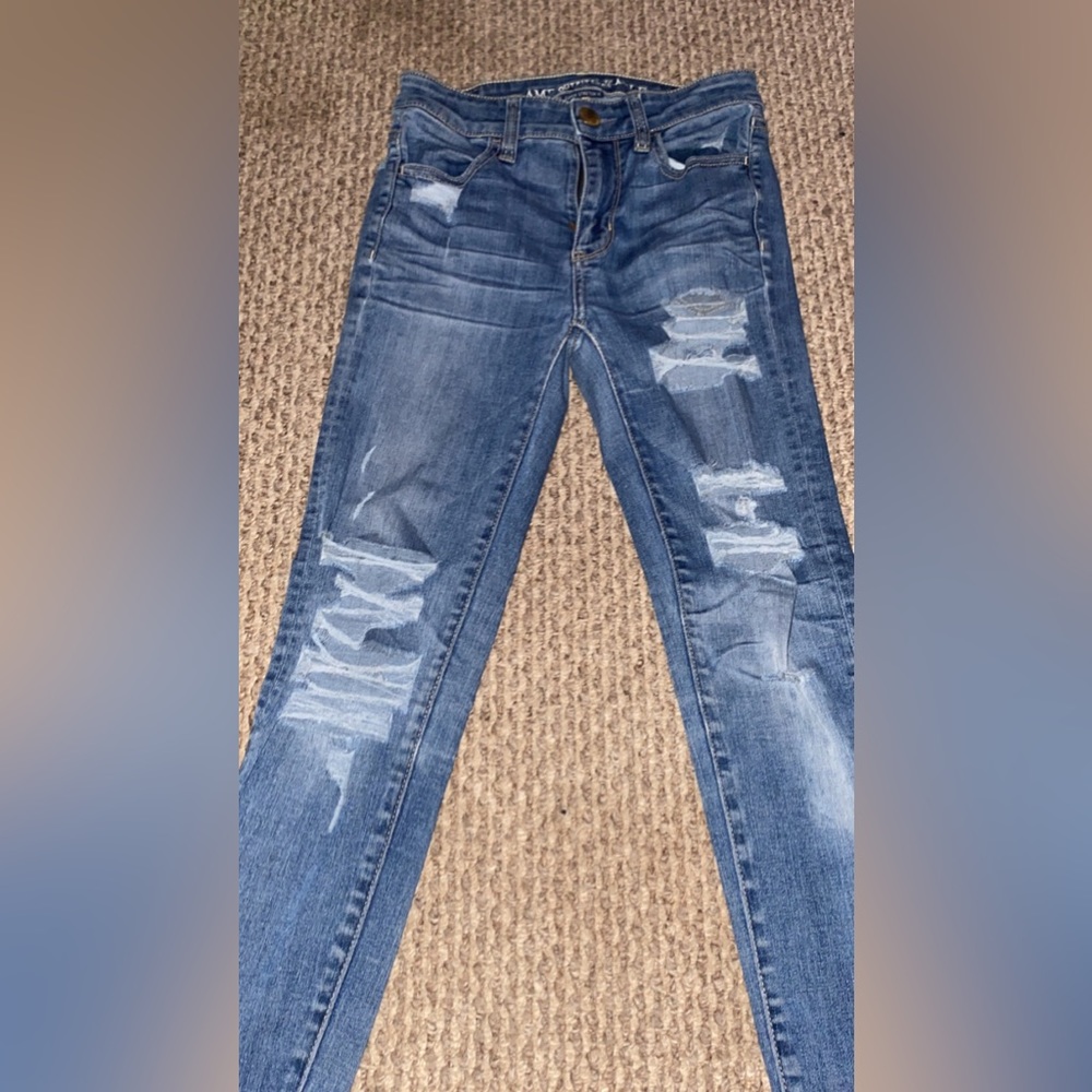 American Eagle distressed Jeans.